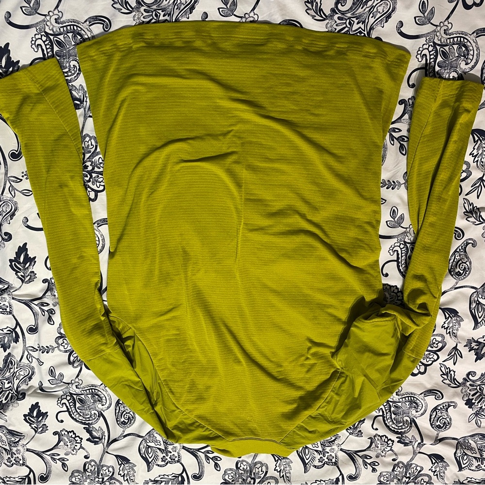 Adidas Yellow Jacket for Peak Performance - Picture 5 of 7
